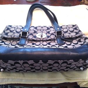 Coach purse authentic a0972- f13070